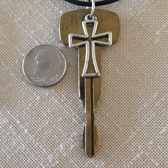 HAND CRAFTED Vintage Datsun Key Cross Charm Pendant Necklace - Picture 2 of 4